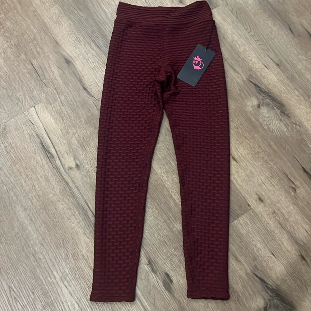 NWT BootyQueen Maroon Scrunch Leggings